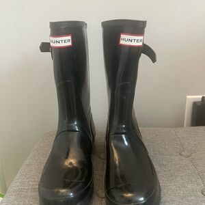 Hunter Women’s Short Black Rain Boots